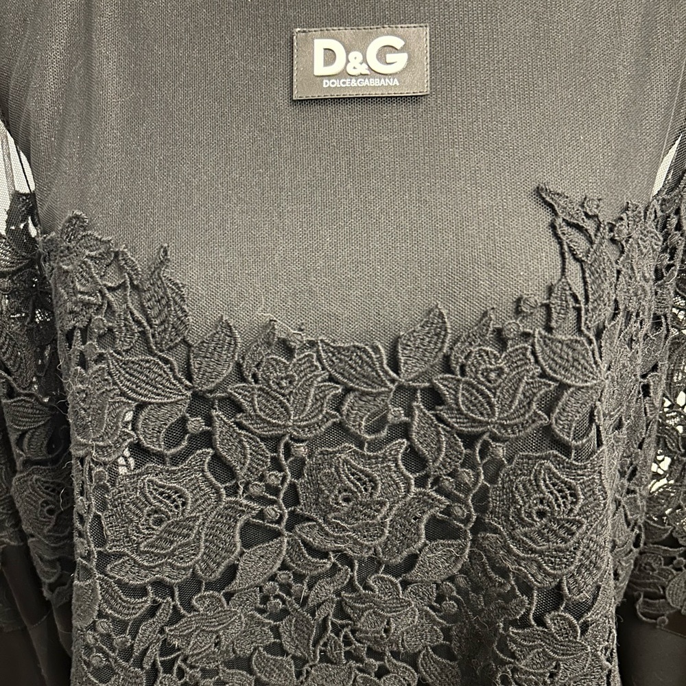 DOLCE & GABBANA Lace And Mesh Sweatshirt, size IT44 (US8/10) - Picture 7 of 13